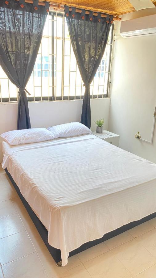 Habitaciones Cerca Al Aeropuerto 2 Cartagena 외부 사진